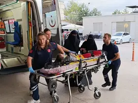 Bursa’da 3. kattan düşen çocuk ağır yaralandı
