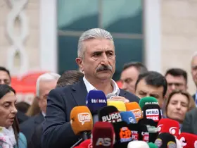 Bursa’da Bozbey’in gözaltına alınmasına CHP’den sert tepki "Halkın iradesi yok sayılamaz"
