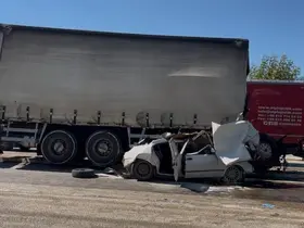Bursa’da freni patlayan kamyonun altına aldığı sürücü yaşam savaşını kaybetti
