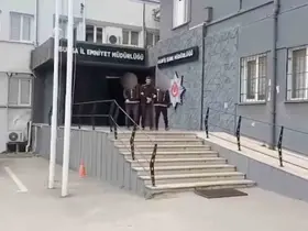 Bursa’da kesinleşmiş hapis cezası bulunan 3 firari yakalandı
