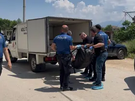 Bursa’da korkunç cinayet... Eşini çocuğunun yanında defalarca bıçaklayarak öldürdü
