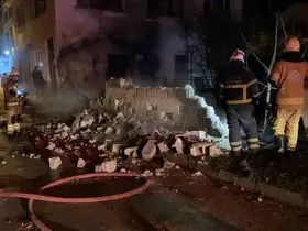 Bursa’da tek katlı ev alev alev yandı

