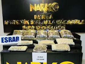 Bursa’da uyuşturucu operasyonu : 15 kilo esrar ele geçirildi
