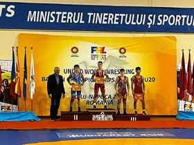 Bursalı güreşçilerden 2 madalya
