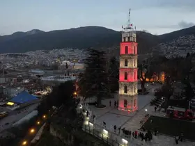Bursalılara iftar ve sahuru ses bombası ile haber veriyorlar

