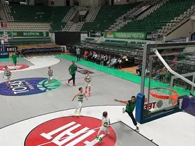 Bursaspor Basketbol Takımı’nı 1.20’lik minikler terletti
