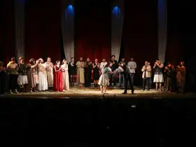 "Büyük Romulus"dan sezona alkışlarla veda
