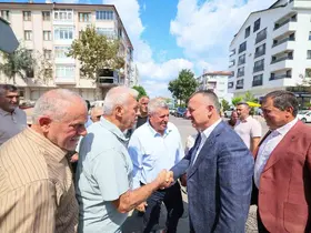 Büyükakın, Karamürsel’de vatandaşların taleplerini dinledi
