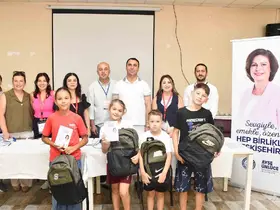 Büyükşehir Belediyesi’nden Beylikova’daki ilköğretim öğrencilerine çanta ve kırtasiye desteği
