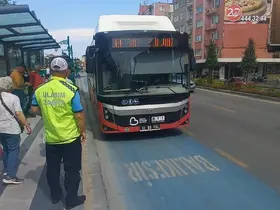 Büyükşehir ekipleri güvenli ve konforlu ulaşım için sahada
