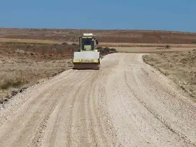 Büyükşehir, kırsalda bozuk yol bırakmıyor

