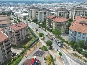 Büyükşehir Üçevler Mahallesi’nde asfalt yeniliyor

