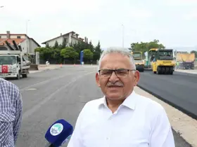 Büyükşehirden ulaşıma 1 milyar TL’yi aşan dev sıcak asfalt yatırımı
