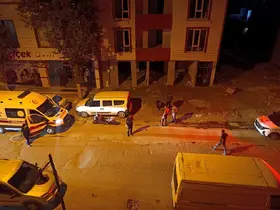Cadde ortasında saldırıya uğrayan genç yaralandı
