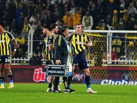 Çağlar Söyüncü ve Oosterwolde, Kasımpaşa maçının ilk yarısında sakatlanarak çıktı
