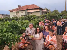 Çal’da yağmur da coşku da dinmedi
