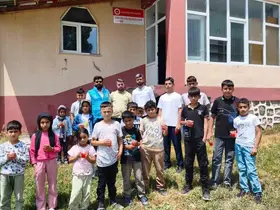 Çaldıran’da gençlik rüzgarı ve "Dondurmacı Hoca" Coşkusu: Yaz Kur’an kursları turnuvalarla renkleniyor
