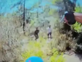 Çalıntı motosikleti su kanalına atıp kaçan şahıslar polisten kaçamadı
