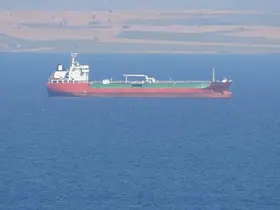 Çanakkale Boğazı’ndan geçen tankerde baca yangını
