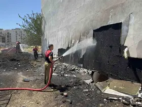 Çanakkale’de ev ve arabalar yanmaktan son anda kurtuldu
