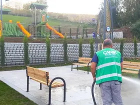 Canik’te parklar yaza hazırlanıyor
