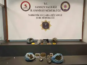 Çatı katında yapılan aramada uyuşturucu ve silah ele geçirildi
