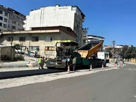 Çayırova Uğur Mumcu Caddesi yenileniyor
