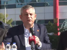 CHP Genel Başkanı Özgür Özel vatandaşlarla bir araya geldi