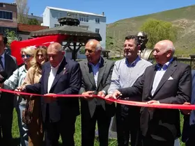 Çıldır’da Karaçay Çayı üzerine yaptırılan köprü törenle açıldı
