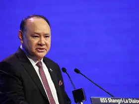 Çin, Filipinler Savunma Bakanı Teodoro ve ailesinin ülkeye girişini yasakladı
