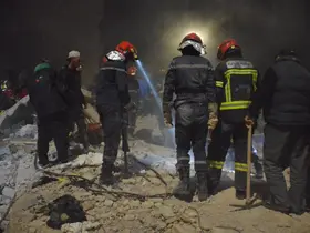 Çöken binalarda can kaybı 22'ye yükseldi