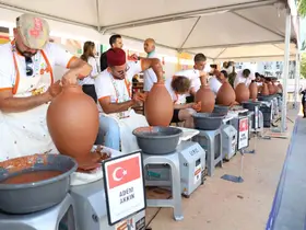 Çömlek Festivali’nde dünyaca ünlü eller yarıştı
