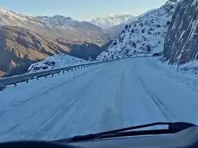 Çoruh vadisi buz pistine döndü
