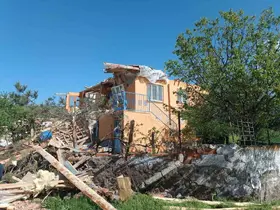 Çorum’da hortum köyü savaş alanına çevirdi
