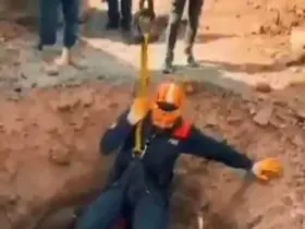Çukurda mahsur kalan köpek, AFAD tarafından kurtarıldı
