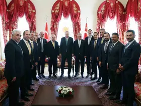 Cumhurbaşkanı Erdoğan, 4 spor kulübü başkanını kabul etti
