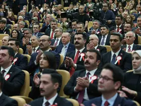 Cumhurbaşkanı Erdoğan: "783 bin kilometrekarelik vatan toprağında yaşayan herkes devletimizin eşit ve onurlu birer vatandaşıdır"
