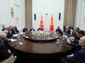 Cumhurbaşkanı Erdoğan, Kırgız mevkidaşı Caparov ile görüştü
