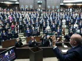 Cumhurbaşkanı Erdoğan: "’Paralel yönetim modeli’ sadece ana muhalefet partisinin kendisini değil, Türkiye siyasetini de ‘paralize’ ediyor" (1)
