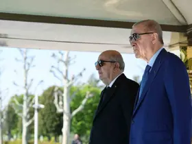 Cumhurbaşkanı Erdoğan: "Türkiye ve Cezayir olarak bölgemizin barış ve güvenliğini çok ciddi şekilde tehdit eden şiddet sarmalının sona erdirilmesinde ortak tutuma sahibiz"
