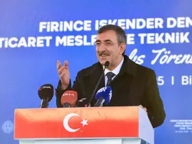 Cumhurbaşkanı Yardımcısı Yılmaz: "2025 yılı sonunda turizm gelirimizin 64 milyar dolara ulaşması beklenmektedir"
