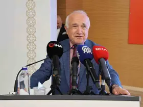 Cumhurbaşkanlığı Yüksek İstişare Kurulu Üyesi Çiçek: "Yeteri kadar kaliteli kanun çıkaramıyoruz"
