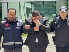Damadın eniştesi düğün salonu yanında tartıştığı şahsı bıçakladı
