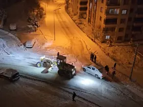 Darende Belediyesi’nin kar mesaisi sürüyor
