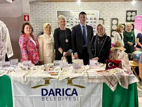 Darıcalı kadınların el emeği ürünleri Bosna’da sergilendi
