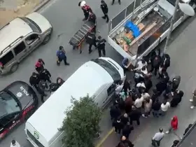 Darp ettikleri adamın evini basıp "Şikayetini çek" dediler, ortalık savaş alanına döndü

