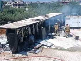 Defne’de konteyner yangını yaşandı
