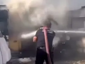 Demre’de park halindeki karavanda çıkan yangın, diğer karavana da sıçradı
