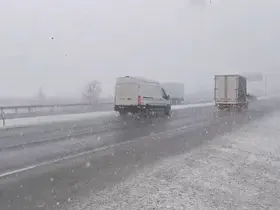 Denizli’nin yüksek kesimlerinde kar yağışı etkili oluyor
