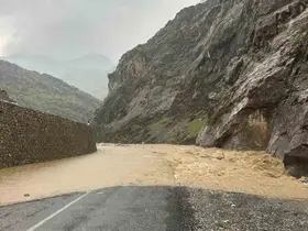 Derecik-Şemdinli kara yolu 2 gündür kapalı
